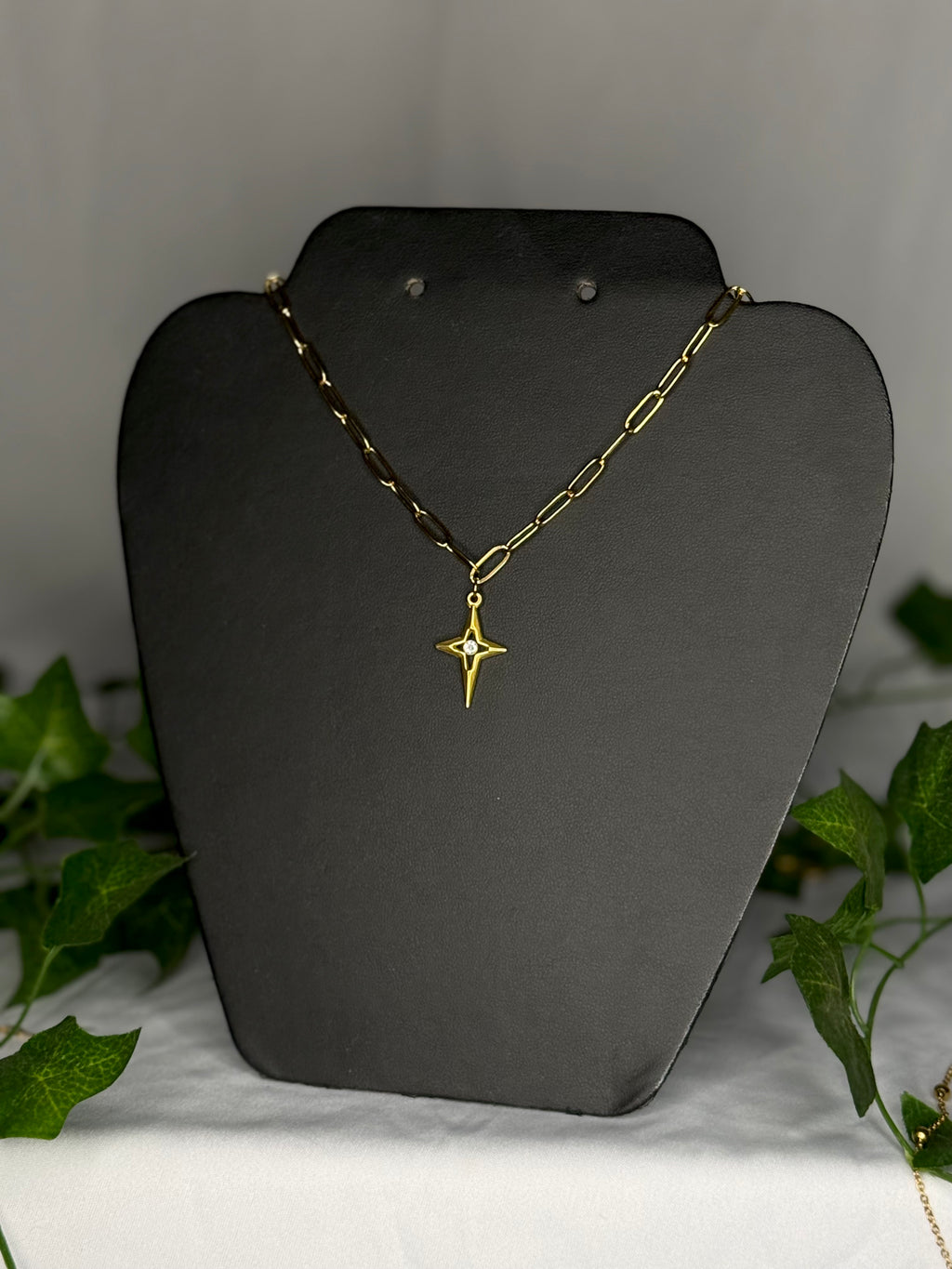 Nova Choker Necklace